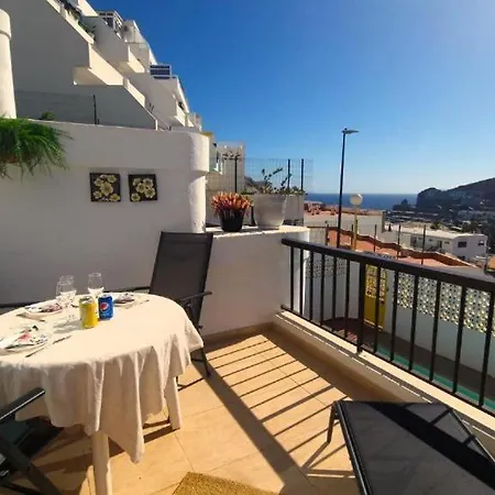 Vista Playa 9 *